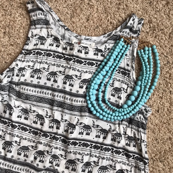 H&M semi crop top with open back - Picture 1 of 3